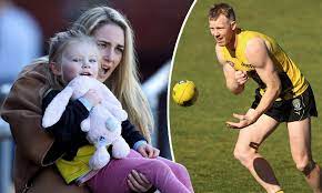Jun 09, 2021 · carly and jack riewoldt richmond forward and wife carly welcomed their second daughter hazel on december 29. Q996cy228eom8m