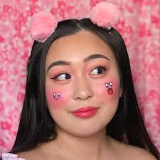 과일이 통째로 들어가있다는 스무디 ㄷㄷ 날씨도 더운데 저거 하나 먹고싶다❤