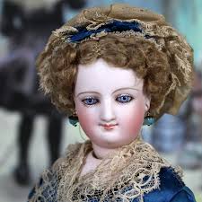 Another all-original Bru fashion came my way! WOW! I probably will not see  another one for years in her original outfit. Listed now...  https://www.rubylane.com/item/477380-ADA-2643/All-Original-Bru-Smiler-French-Fasion?search=1