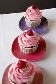 Cupcakes Chocolat Ganache Montee Framboise En 2020 Recette Cupcake Facile Cupcake Framboise Ganache