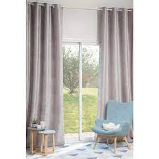 Paire de rideaux occultants double face disponible en de multiple coloris, chaque rideau mesure 140cm de largeur et 260cm de hauteur. Grauer Samt Osenvorhang 1 Vorhang 140x300 Maisons Du Monde