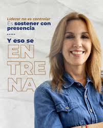 Muchos confunden liderar con controlar. Pero gritar más fuerte no te da más  poder. En momentos de presión, la diferencia está en cómo eliges responder.  Y eso no depende del cargo que
