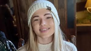 Lisa Phinney's Instagram, Twitter & Facebook