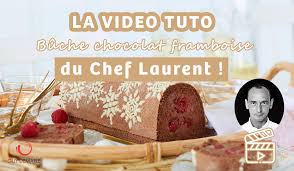 •• retrouve le moule.une dernière idée de buche de noel façon crumble aux pommes caramélisées avec un super biscuit japonais ultra moelleux qui ne casse pas ! Tuto Realisez Votre Buche De Noel Avec Guy Demarle Et Le Chef Laurent Le Mag Guy Demarle