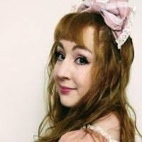 Jennifer Dignan's Instagram, Twitter & Facebook