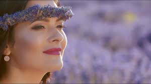 Momente dificile cu sotul ei, la inceputul relatiei! Olguta Berbec Si Orchestra Lautarii Gatita S Ca O Floare Alba Youtube