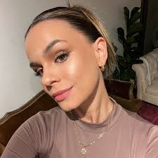 Makeupssssss 💄🖤🍷😻💋💃🏽🌹💫 #makeup #maquillaje #makeupartist  #makeupideas #makeup #makeupaddict #makeuplover