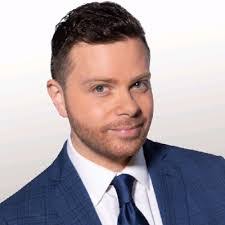 Lee Ringer's Instagram, Twitter & Facebook