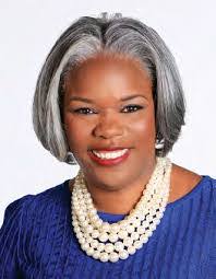 Daisy Kamp's Instagram, Twitter & Facebook