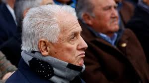 Leonel Sánchez es hospitalizado tras sufrir una caída en su hogar