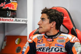 Baru saja motogp belanda 2019 usai digelar dengan meriah, posisi pebalap saling mepet dan seru sejak start… kejutan dari suzuki meski terjatuh. Ihbk7grek Xysm