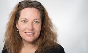 Janni Bach ›› Foredragsholder ⇢ Book et foredrag her