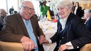 Stöbern sie durch unser angebot von kostenlosen hochzeitsspielen. Ilka Und Uwe Seeler Feiern Diamantene Hochzeit Das Geheimnis Von 60 Jahren Ehe Unterhaltung Stuttgarter Nachrichten