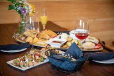 Sunflower Dinner at The Stable — Bluemont Vineyard