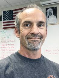 Poway Unified bids farewell to its retiring high school teachers