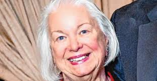 Jennifer Toussaint's Instagram, Twitter & Facebook