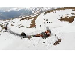 Check spelling or type a new query. Maltempo In Romania Quattro Metri Di Neve Corriere It