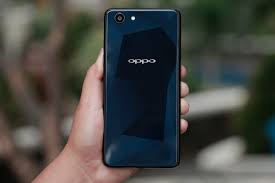 Berminat Membeli Oppo F7 Youth? Simak ...