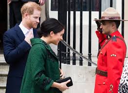 Pregnant meghan markle and husband prince harry couldn't stop smiling today as they played with kids on. A Look Inside Meghan Markle S Clean Green Pregnancy