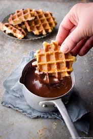 Gaufres Et Sauce Au Chocolat Recette Gaufres Sauce Au Chocolat Gaufre Chocolat