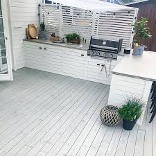 house interior lifestyle pa instagram mannens lilla inflyttningspresent till sig sjalv outdoor kitchen design outdoor bbq kitchen backyard patio designs