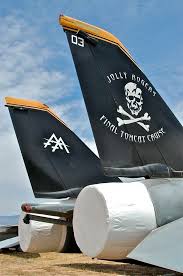 Rocketumblr F 14 Aerospace Maintenance Regeneration Center Aircraft Painting Tumblr
