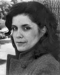 Edith Guifarro's Instagram, Twitter & Facebook