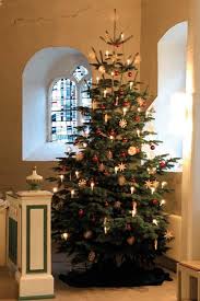 Je später der baum was es beim aufstellen des weihnachtsbaums zu beachten gilt, berichtet 24garten.de*. Grosse Weihnachtsbaume Fur Kirchen Betriebe Backhaus Hof Spargel Weihnachtsbaume