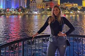 Самая популярная пловчиха россии выкладывалась и на дистанции, и в инстаграме. Yuliya Efimova Pokazala Foto V Effektnom Plyazhnom Naryade Chempionat