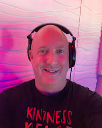 AJ McKay (@ajmckaycreative) • Instagram photos and videos