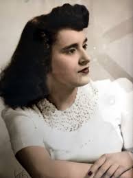 Effie Nicholas's Instagram, Twitter & Facebook