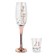 21 Rose Gold Glass Set Gift Shop Glenfield Souvenirs Kiwiana Gifts Wedding Presents Homeware Elements Gifts We have a wide variety of glasses from leading brands such as arcoroc, borgonovo, bormioli rocco, c&s, libbey, brc monarch and pasabahce.