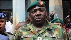 The nigerian air force confirmed that one of its planes crashed near the kaduna international airport late on friday. Y 87eew7or8nem