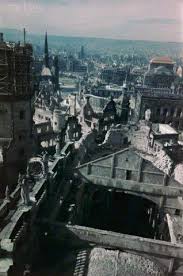 End Of The War Destroyed Dresden After 1945 Erster Weltkrieg Historische Fotos Dresden