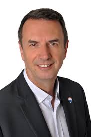 Real Estate Agent Oliver Ebert