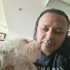 Andres Verdin's Instagram, Twitter & Facebook