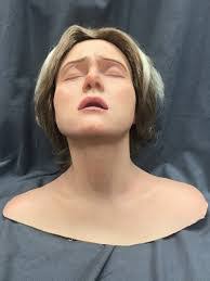 Phoebe Head's Instagram, Twitter & Facebook