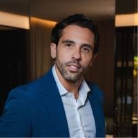 50+ perfiles de «Renan»