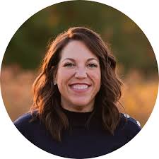 I'm Eileen Mole, a Career Coach, Talent Acquisition Professional, College  Professor, and Twin Mom. Whether you are a new graduate, seasoned veteran,  changing careers, or getting ready to make your next move, I will take a  holistic approach to helping ...