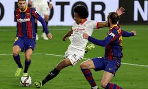 Catch the latest fc barcelona and sevilla fc news and find up to date football standings, results, top scorers and previous winners. European Roundup Sevilla Beat Barca In Cup First Leg As Neymar Injured For Psg European Club Football The Guardian