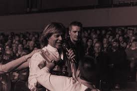 Auch neuere produktion finden ihren weg auf den sender, diese eignen sich dann aber auch problemlos für ein. Hansi Hinterseer Ein Tiroler Bringt Der Welt Die Polonaise Bei Schlager Netz