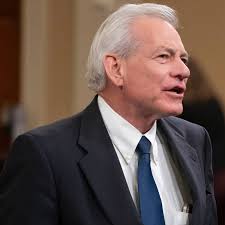 Rep. David Schweikert joins Trump-backed candidates in GOP primary for  Arizona governor