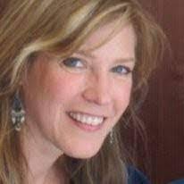 Deanne Louis's Instagram, Twitter & Facebook