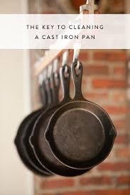 The Key To Cleaning A Cast Iron Pan Video Video Cast Iron Cleaning Cast Iron Recipes Cast Iron Pan