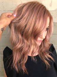 22 Stunning Rose Gold Hair Color Shades To Wear In 2018 Styleschannel Hair Color Rose Gold Hair Styles Gold Hair Colors