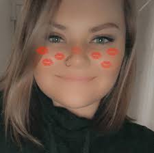 Reasonably priced hairstylist with evening/weekend availability?