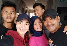 Gambar pelakon drama dia tv3. Nak Buka Kes Ke Masih Kunci Mulut Sheila Rusly Tak Mahu Dikaitkan Dengan Janna Nick Sebelum Hot Fm