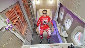 Si todavía no sabes quién es dylan o'brien, prepárate, este chico podría ser el próximo consentido de hollywood. All Time Greatest Airplane Seat Emirates First Class Suite