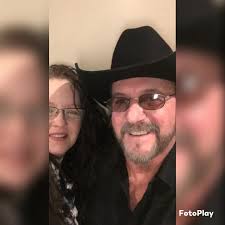 Elvis Barker Old Joe 🤔mmm I believe Elvis listen to Old Joe 🙂 great song 