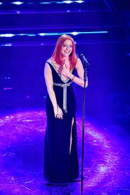 Per un look casual o elegante. Vestito Primavera 2021 Nero Di Seta Elegante Per Noemi A Sanremo